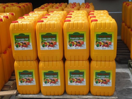 VEGETABLE OILS/ SOYA BEANS OILS 